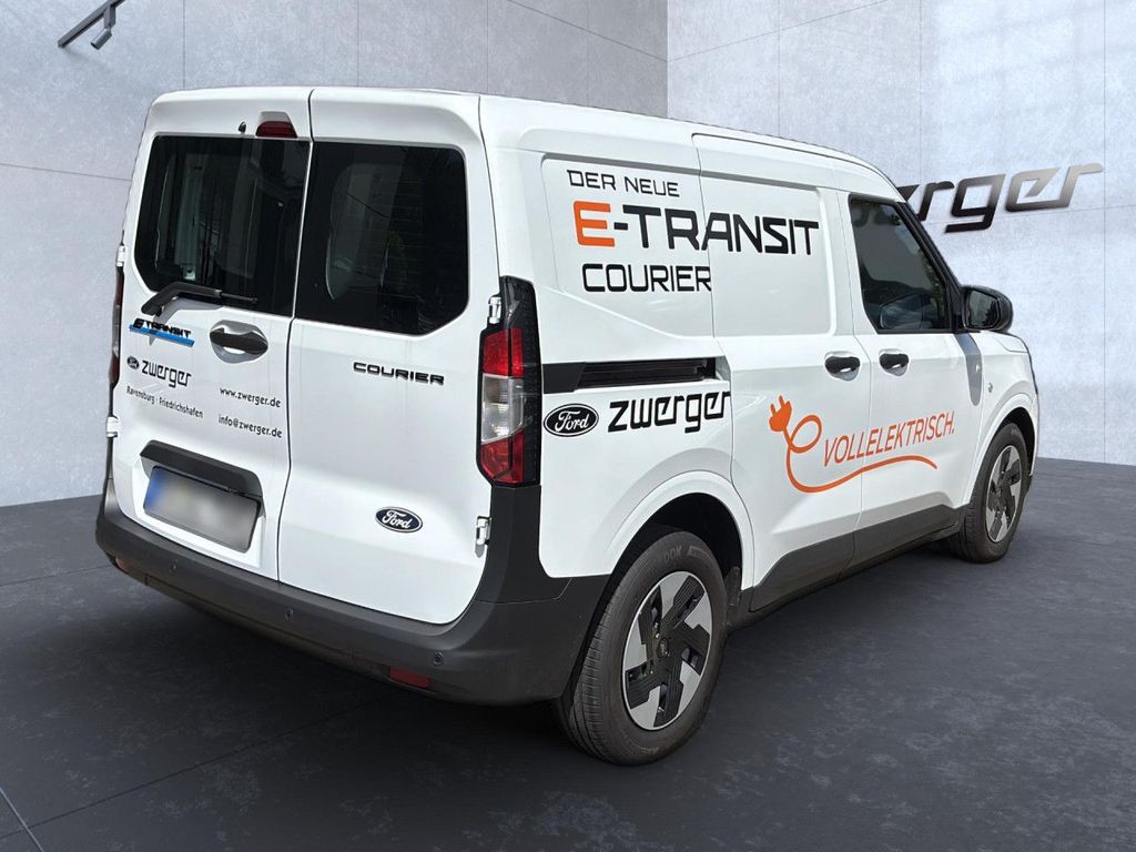 Ford Transit Courier 2025
