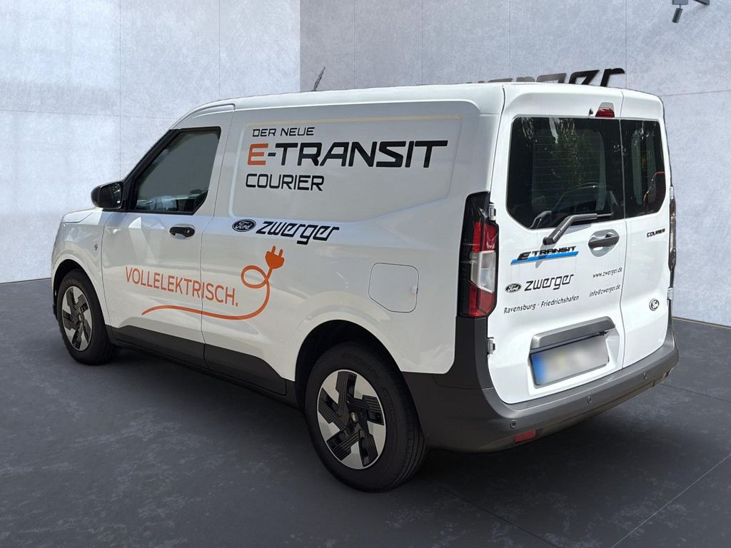 Ford Transit Courier 2025