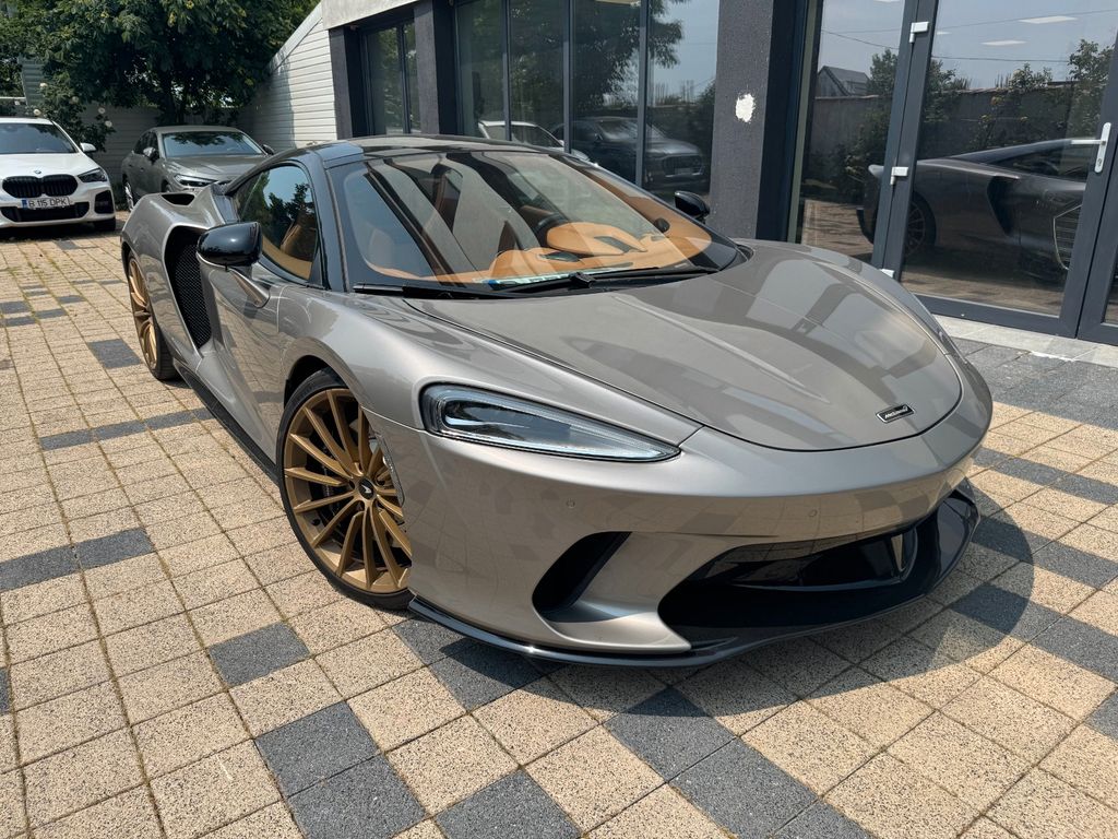 McLaren GT 2021