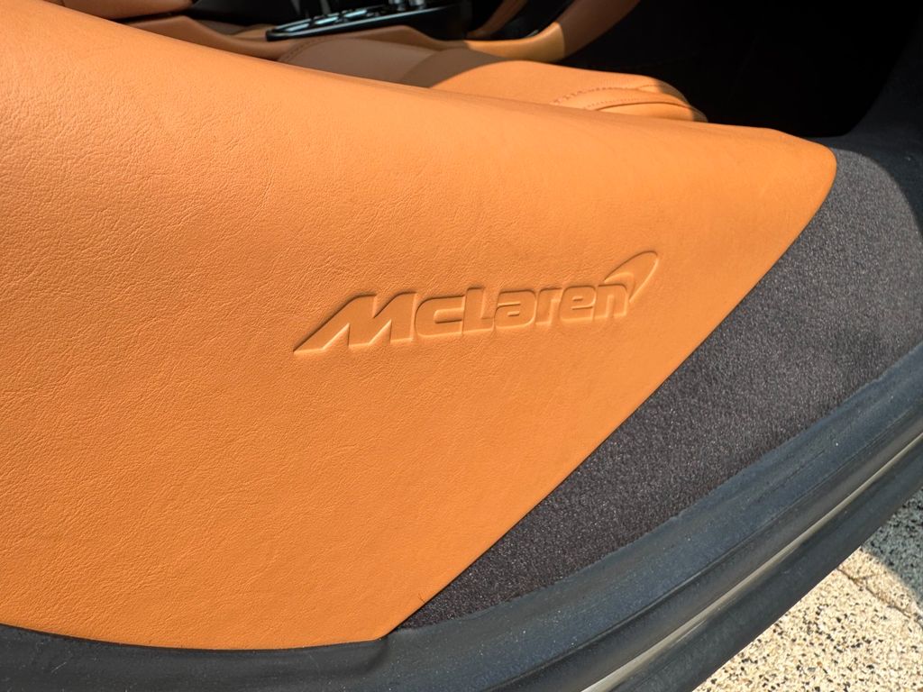 McLaren GT 2021