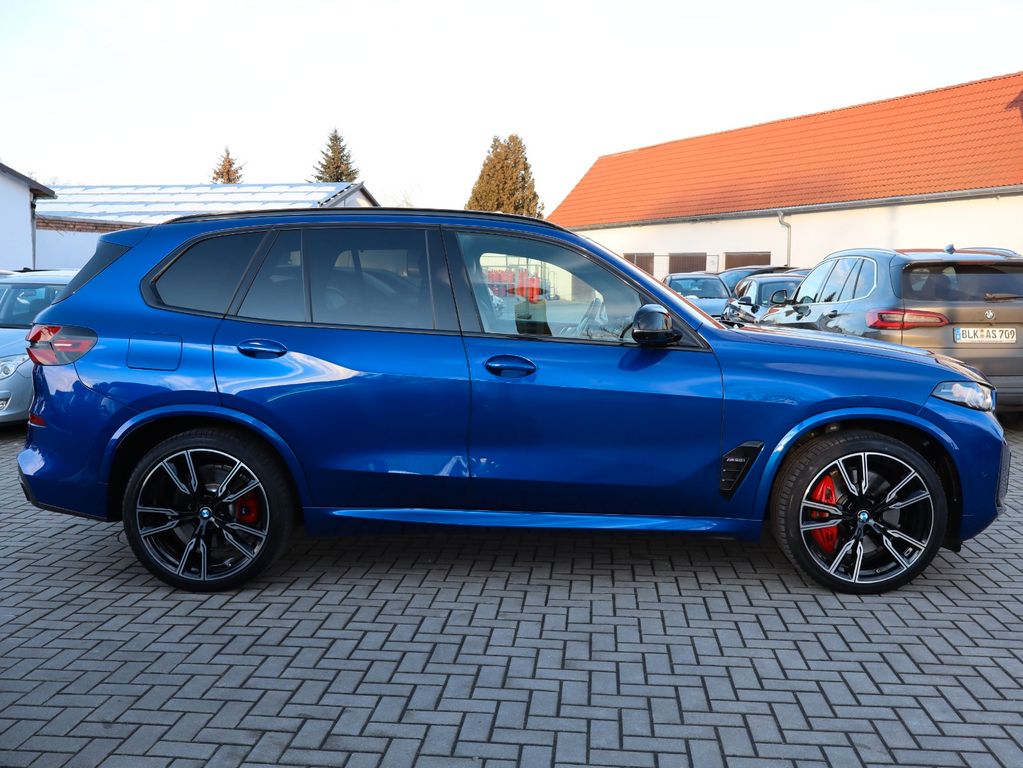 BMW X5 M60 2023