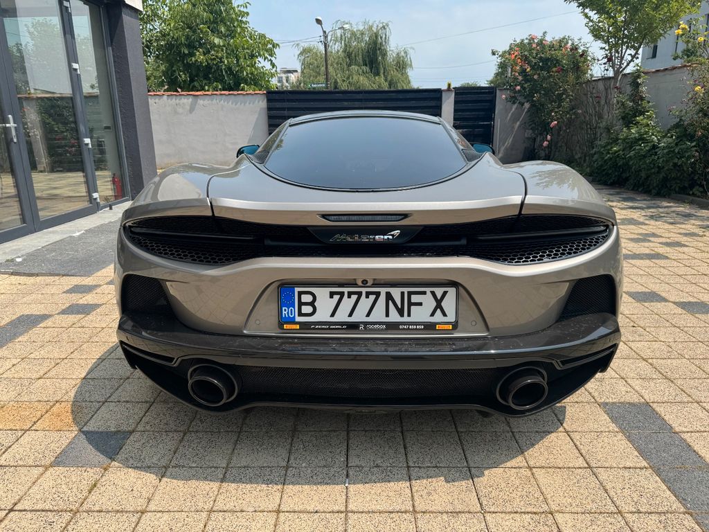 McLaren GT 2021