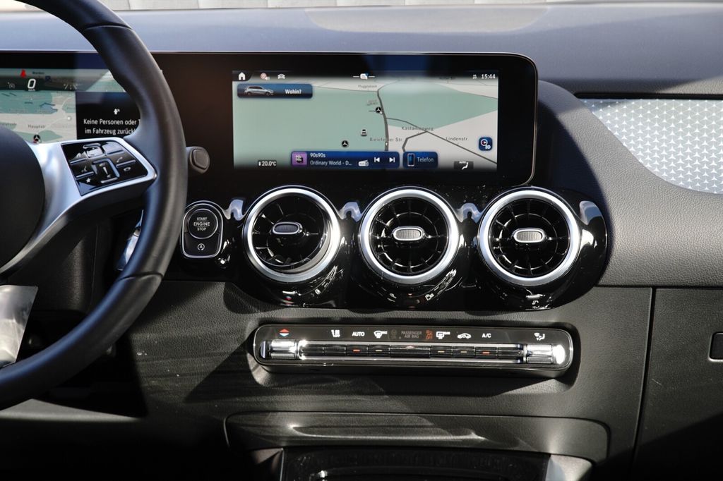 Mercedes-Benz B 180 2024