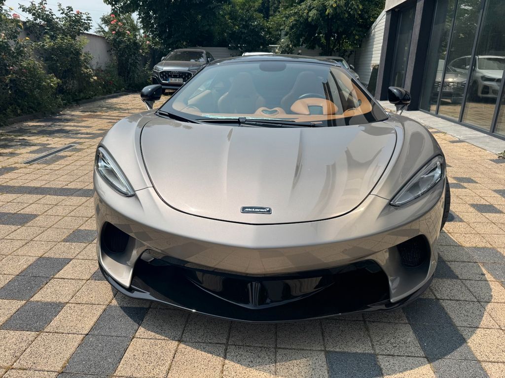 McLaren GT 2021