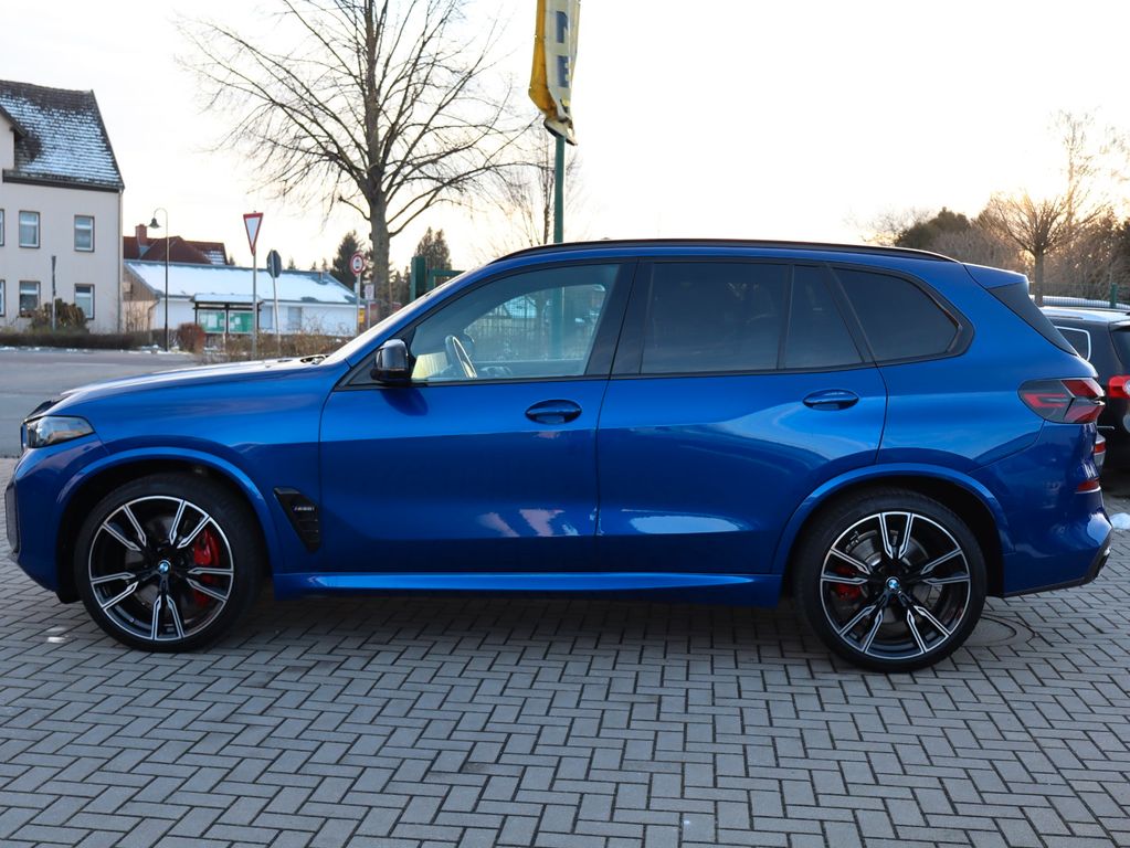 BMW X5 M60 2023