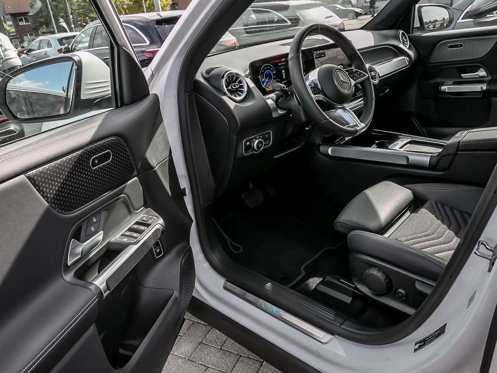 Mercedes-Benz EQB 2024