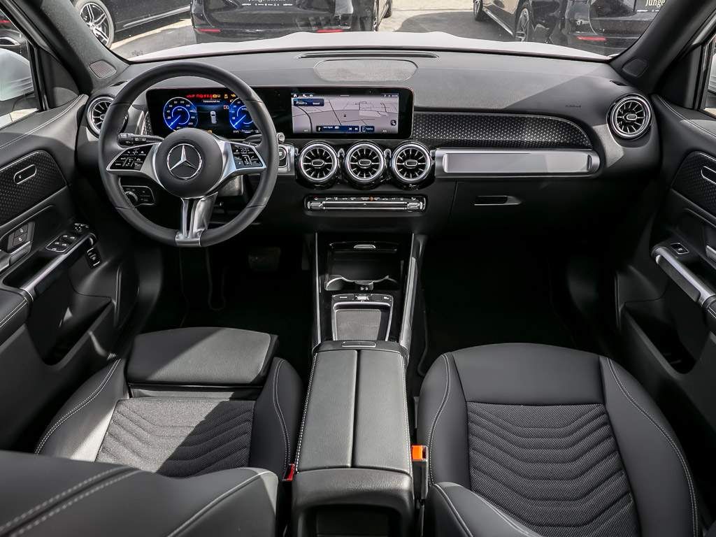 Mercedes-Benz EQB 2024