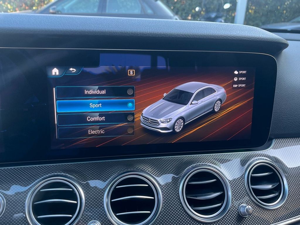 Mercedes-Benz E 300 2021