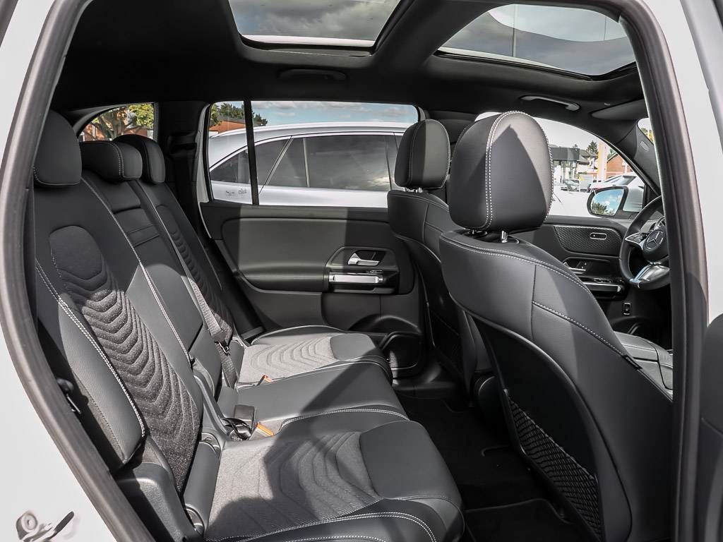 Mercedes-Benz EQB 2024