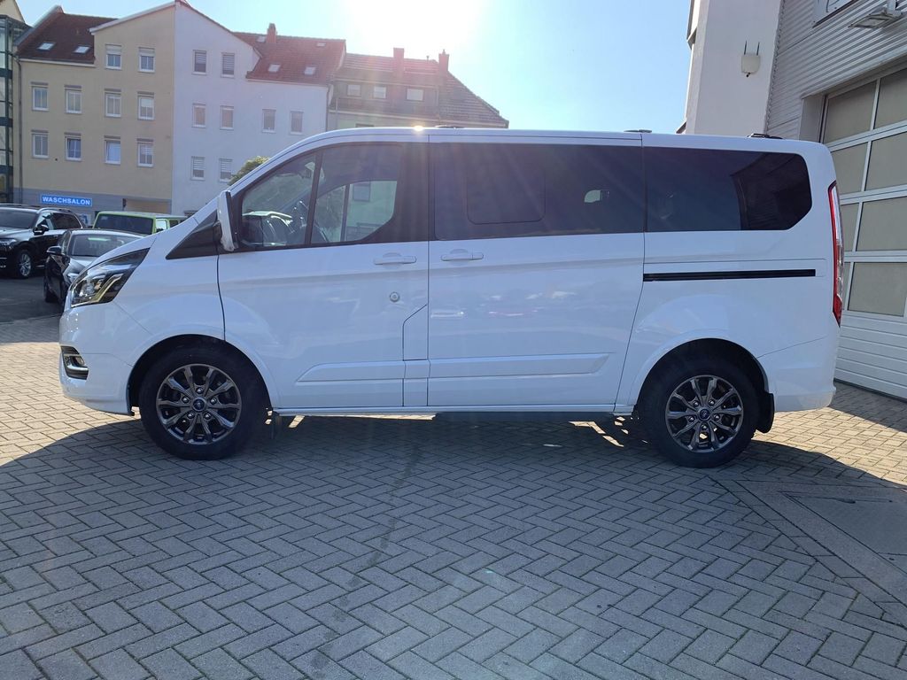 Ford Tourneo Custom 2023