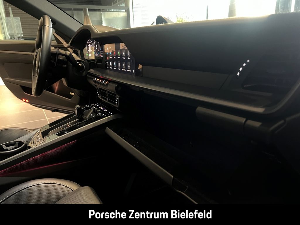 Porsche 992 2024