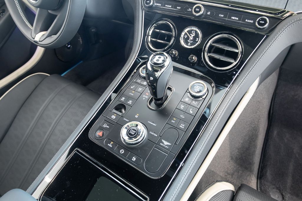 Bentley Continental GT 2025