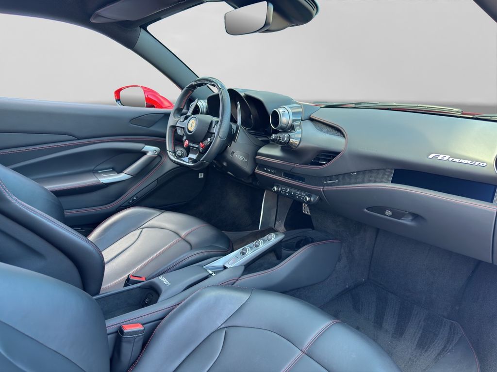 Ferrari F8 2021