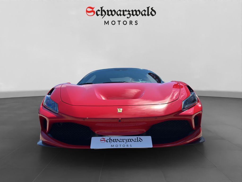 Ferrari F8 2021