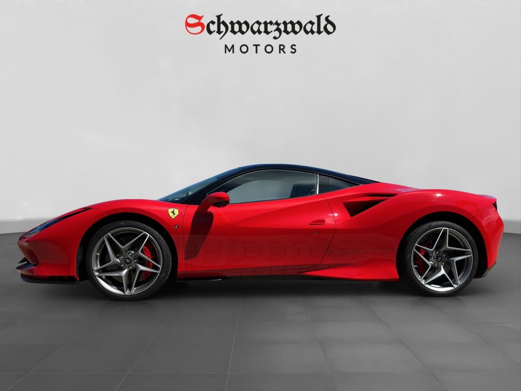 Ferrari F8 2021