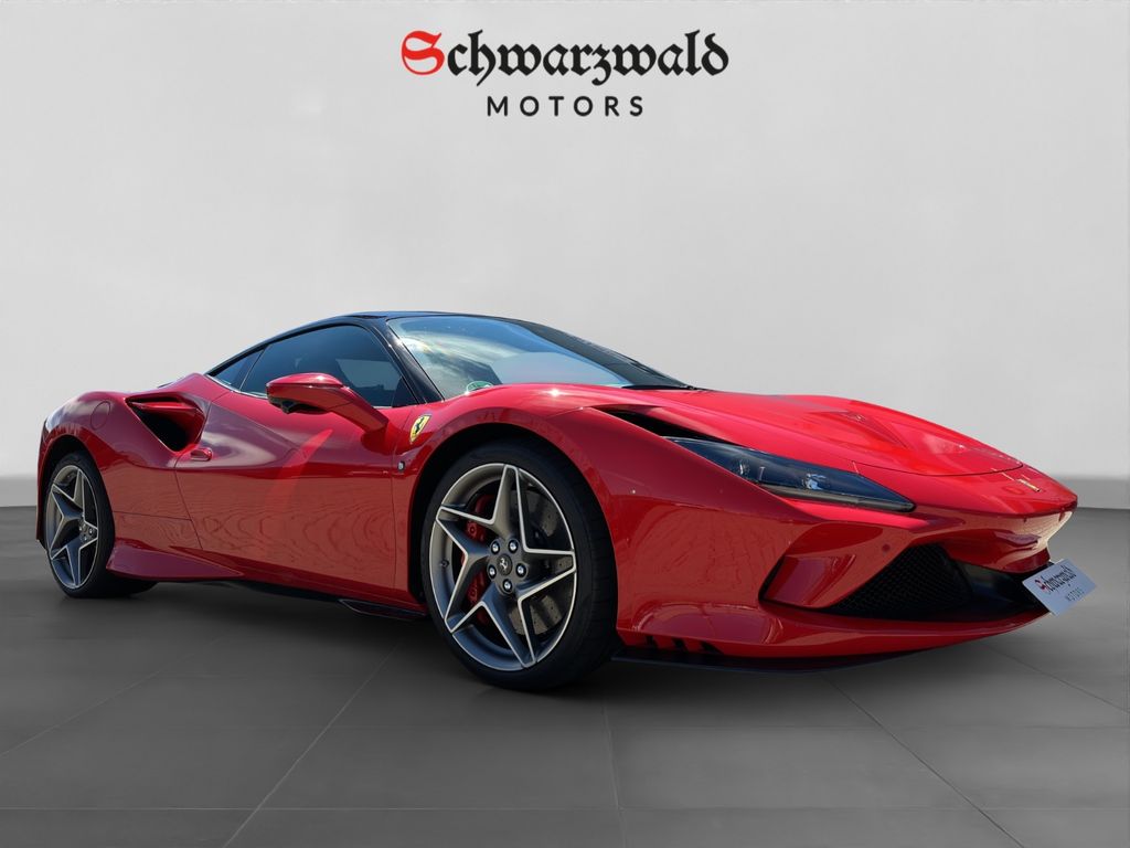 Ferrari F8 2021