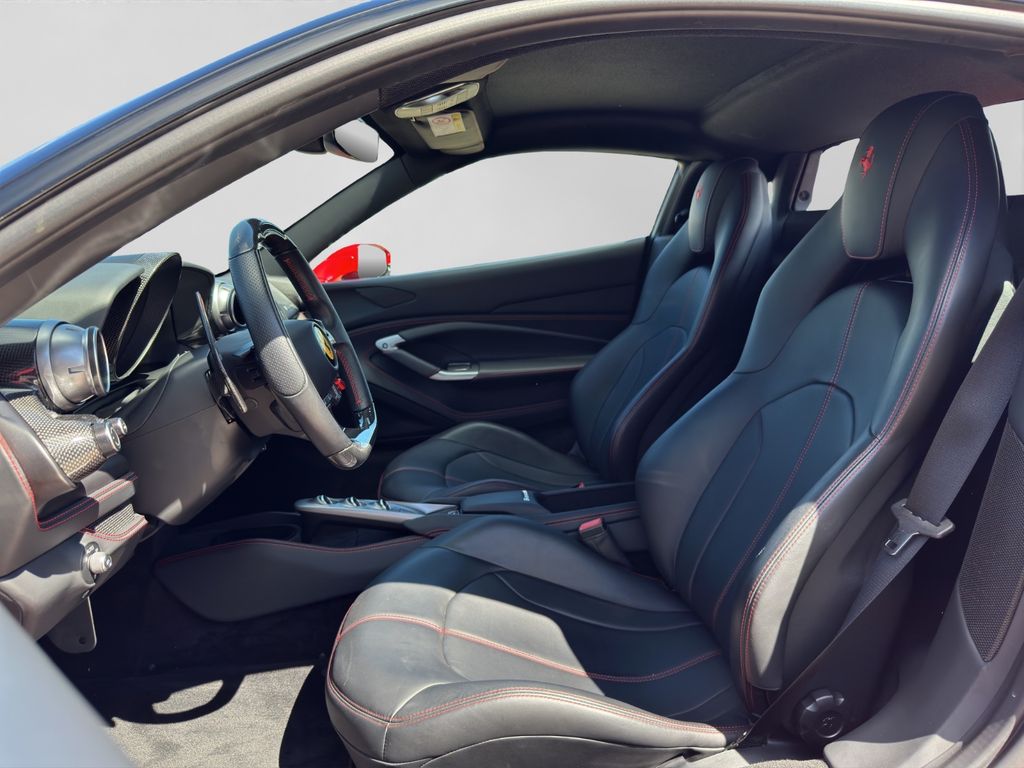 Ferrari F8 2021