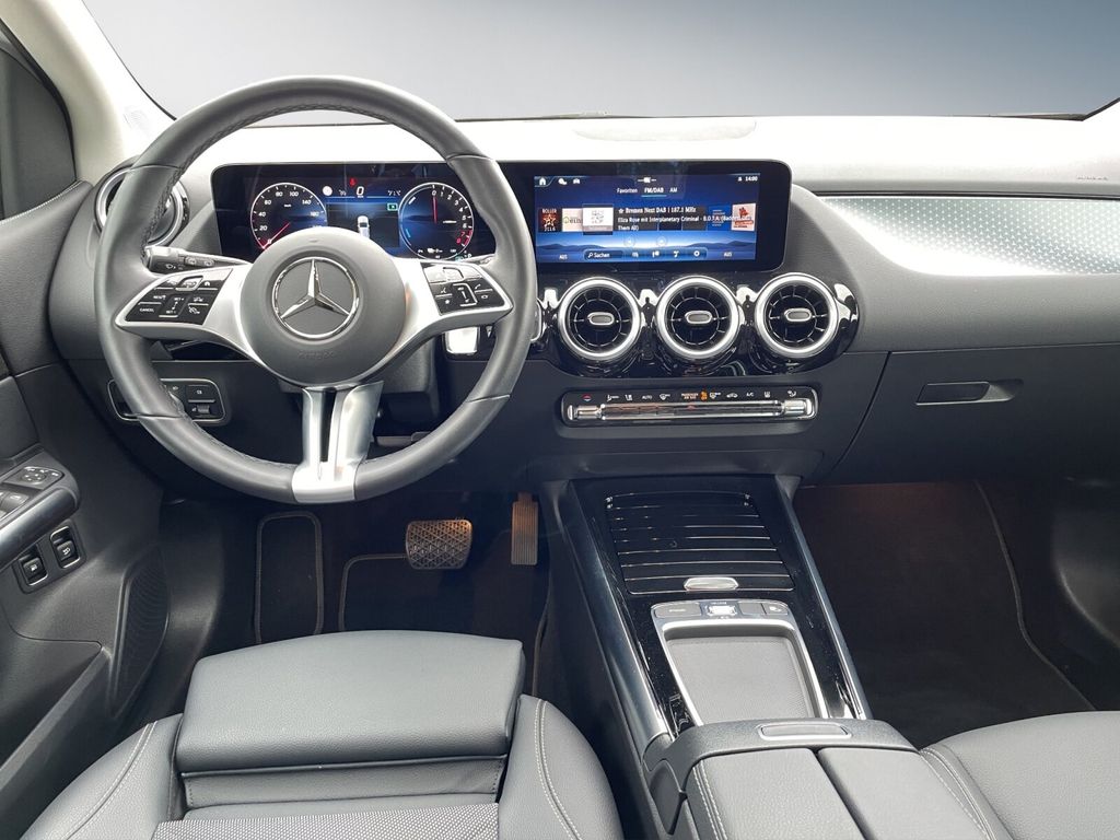 Mercedes-Benz B 250 2024