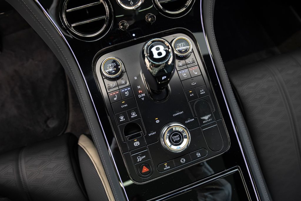 Bentley Continental GT 2025