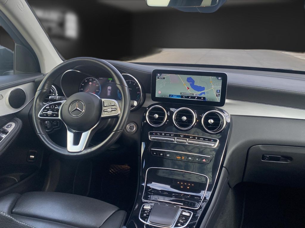 Mercedes-Benz GLC 300 2022