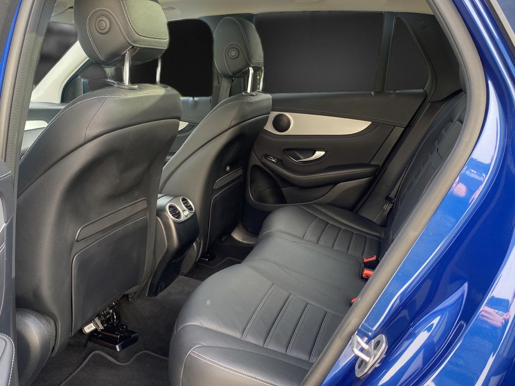 Mercedes-Benz GLC 300 2022