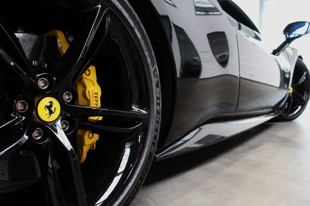 Ferrari 296 GTS 2024