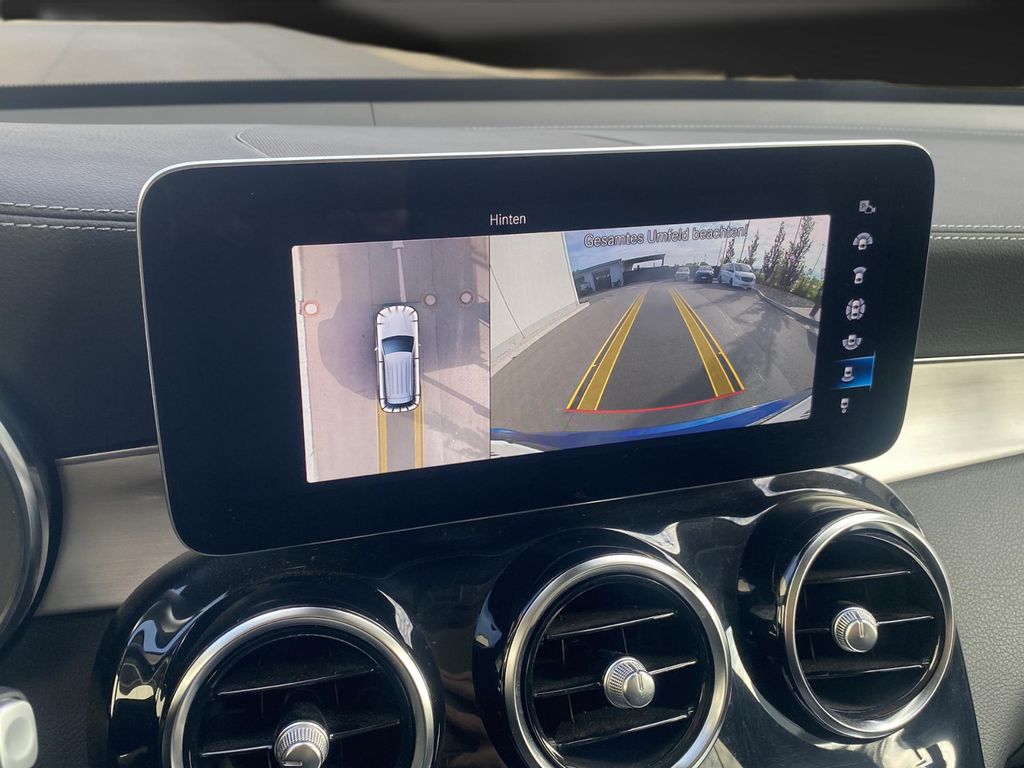 Mercedes-Benz GLC 300 2022