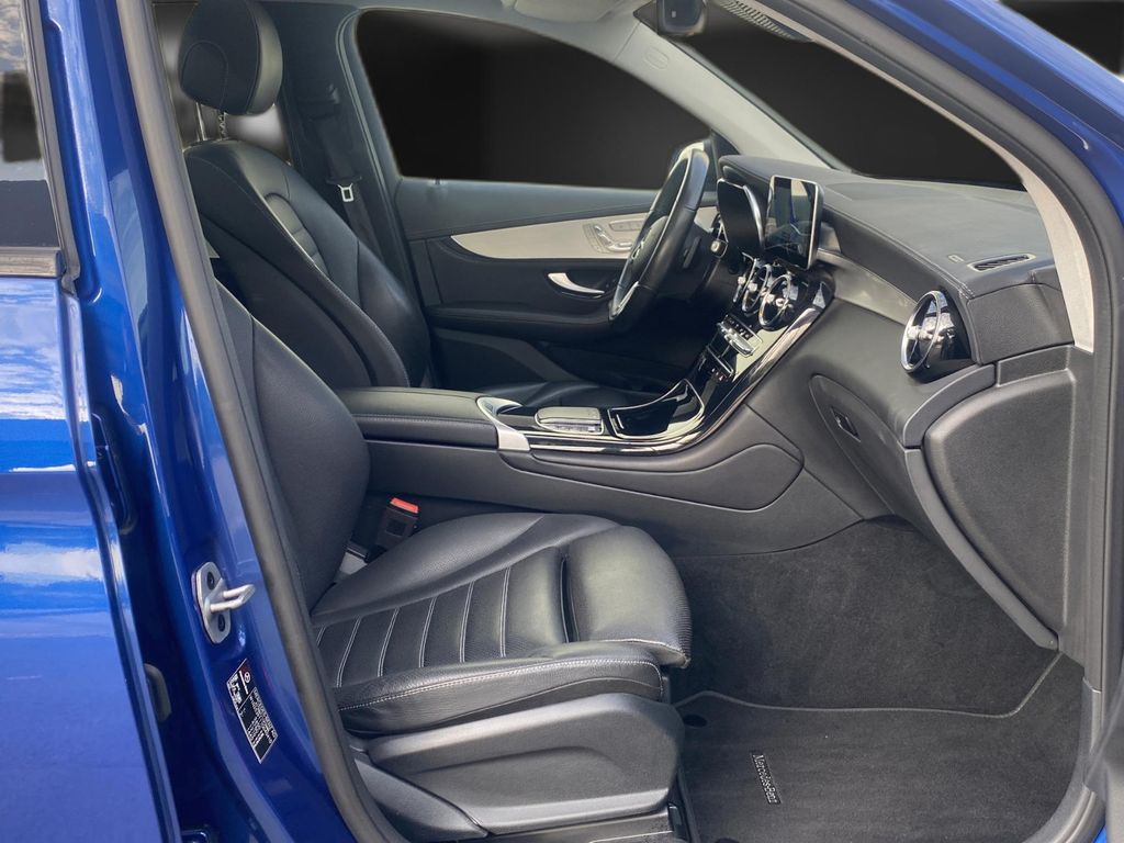 Mercedes-Benz GLC 300 2022