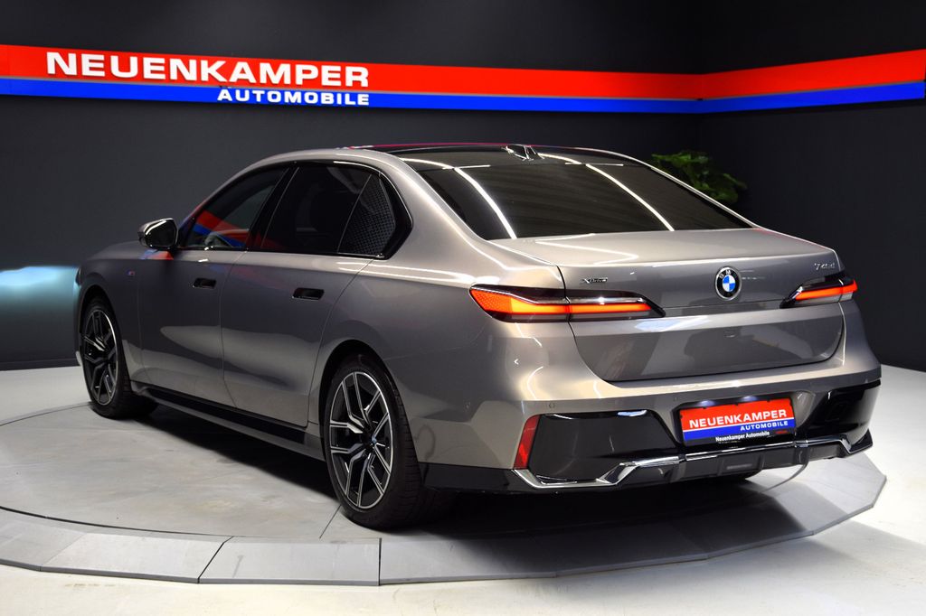 BMW 740 2024