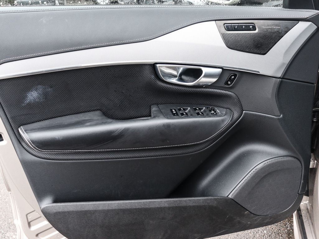 Volvo XC90 2024