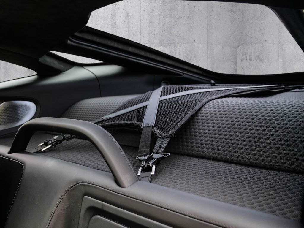 McLaren GTS 2025