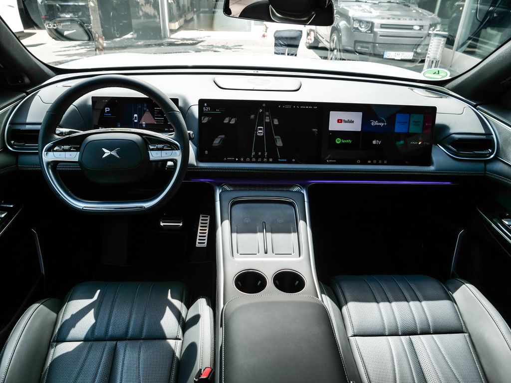 XPENG G9 2025