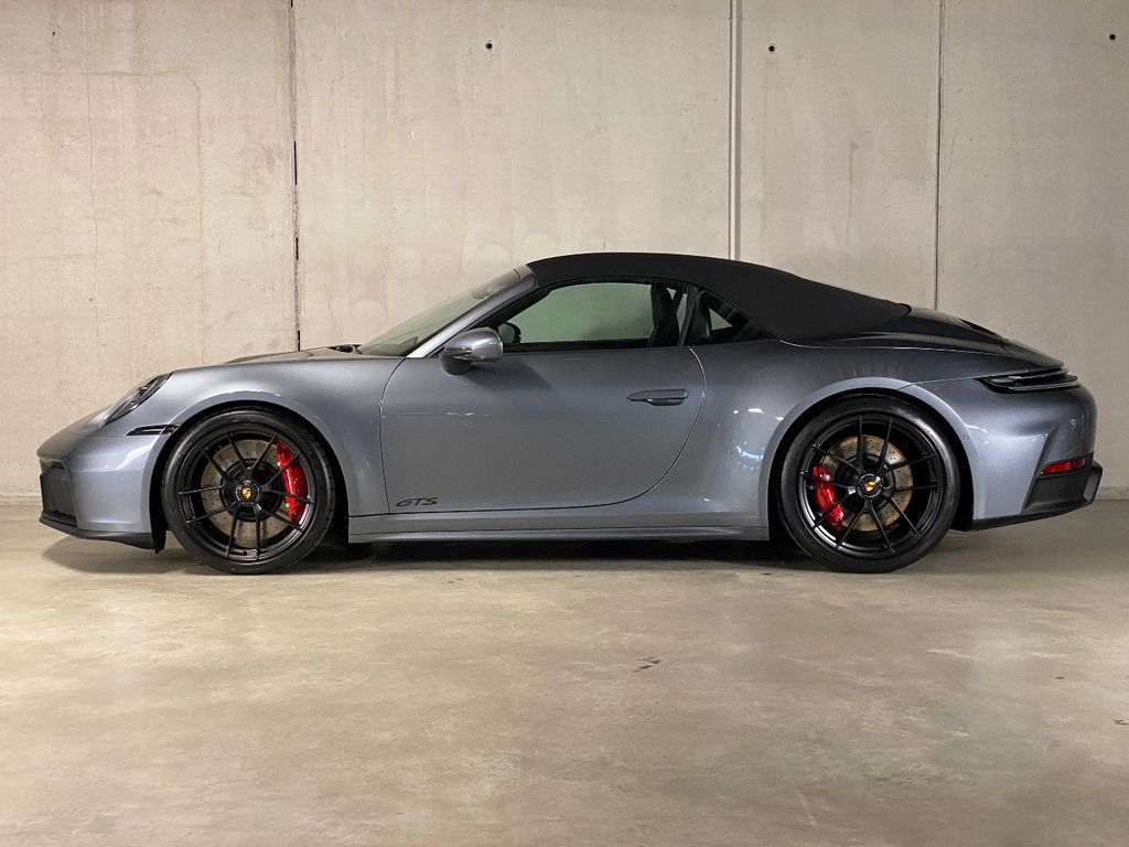Porsche 992