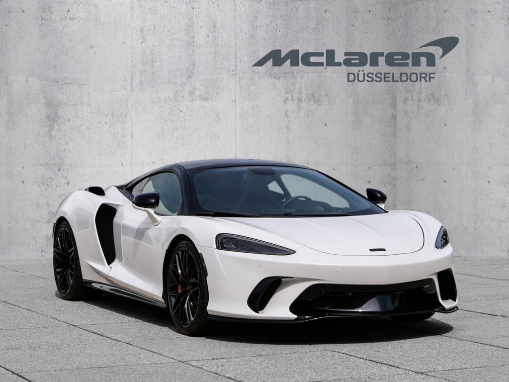 McLaren GTS 2025