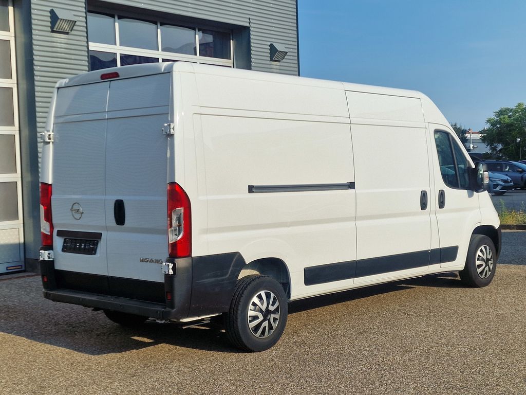 Opel Movano 2023