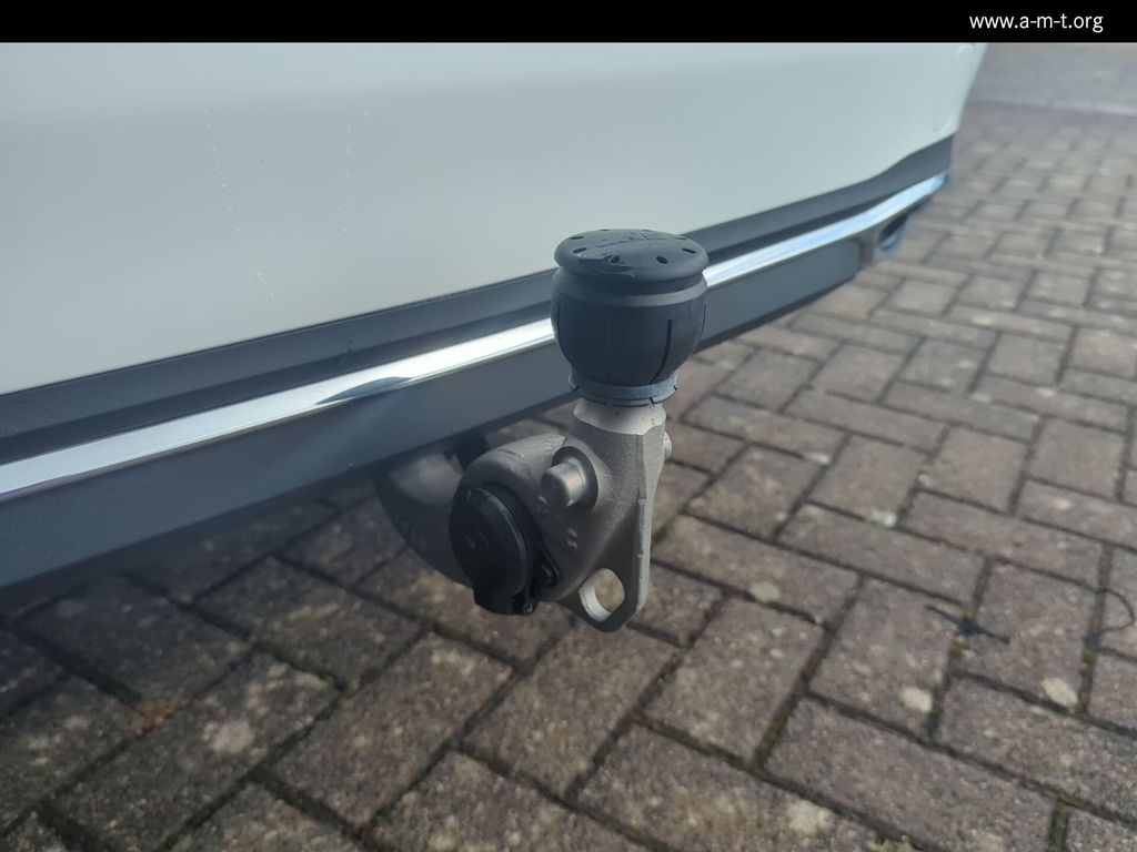 Mercedes-Benz C 200 2024