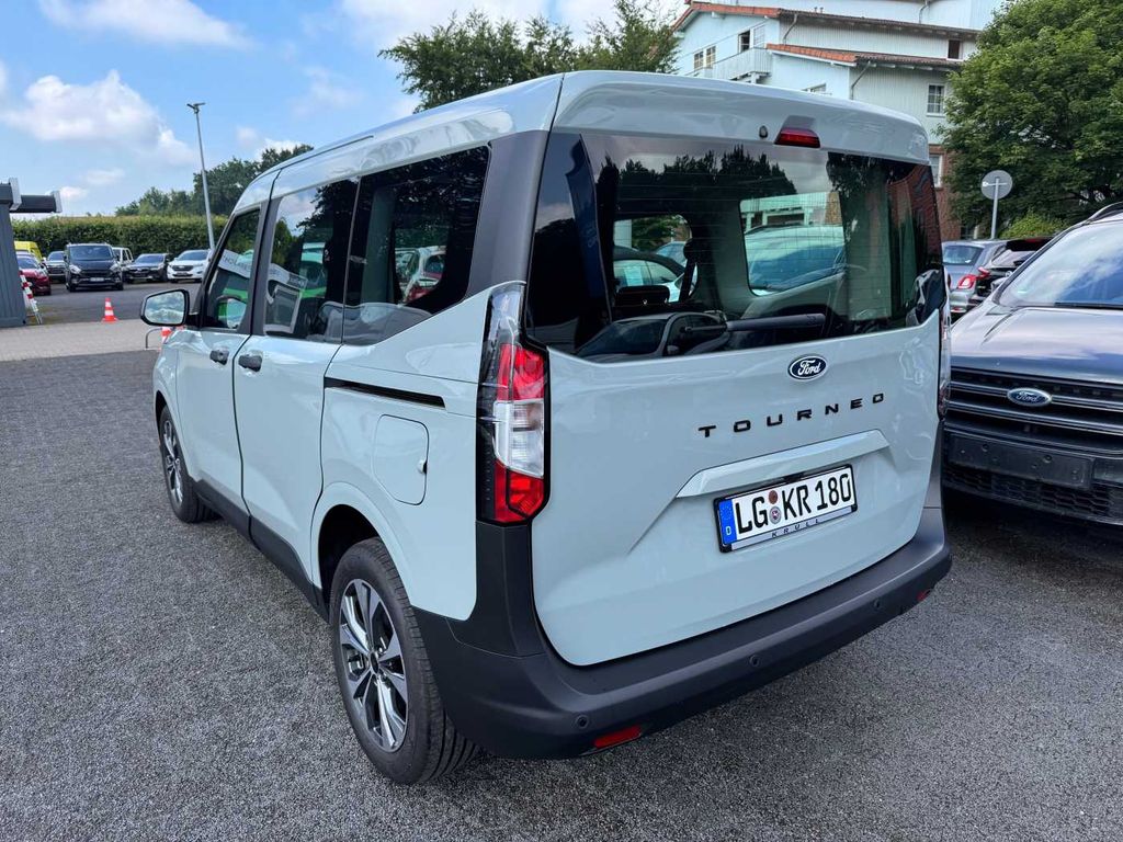 Ford Tourneo Courier 2025