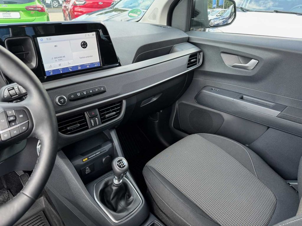 Ford Tourneo Courier 2025