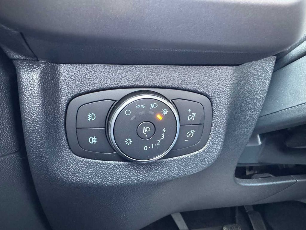 Ford Tourneo Courier 2025