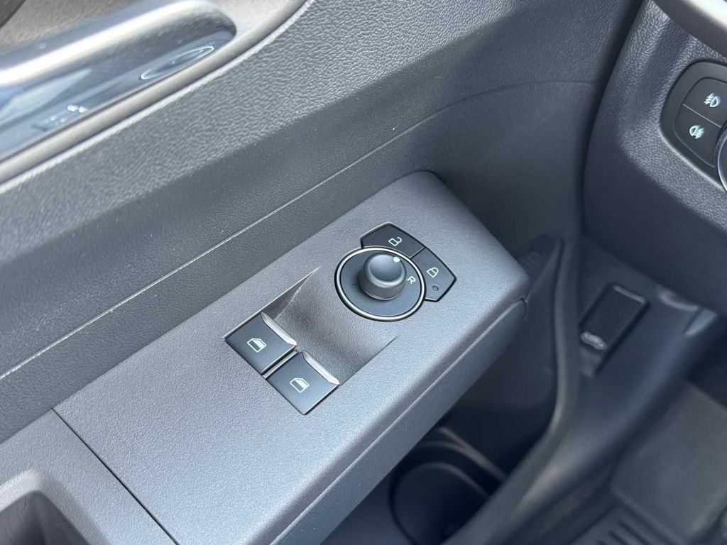 Ford Tourneo Courier 2025