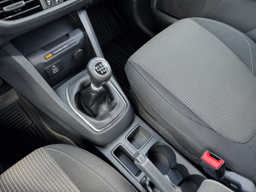 Ford Tourneo Courier 2025