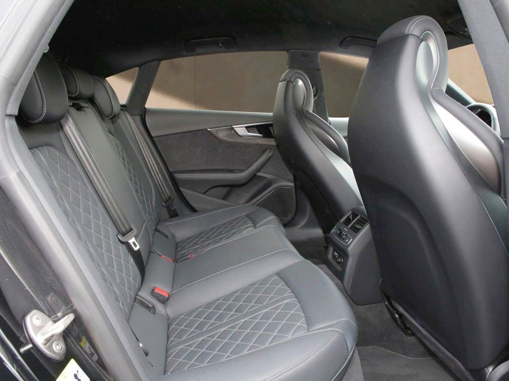 Audi S5 2023
