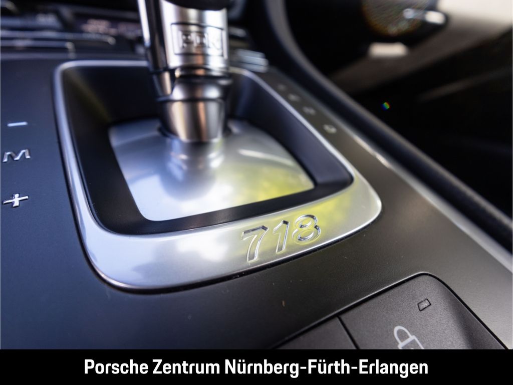 Porsche Boxster 2024