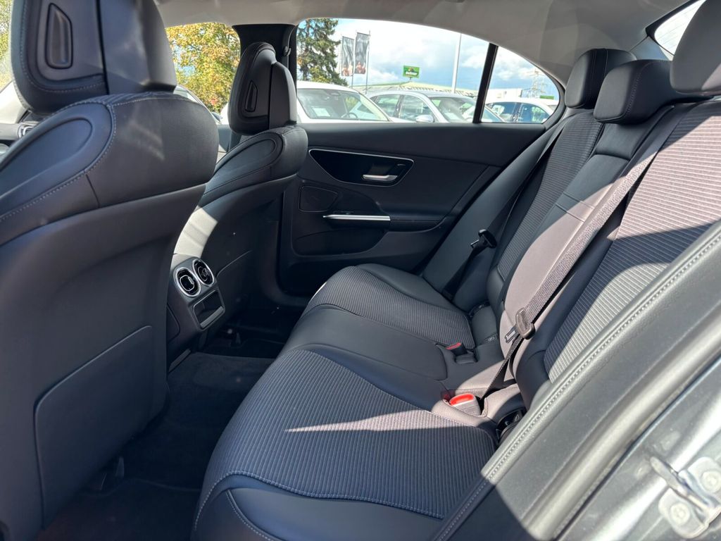 Mercedes-Benz C 200 2024