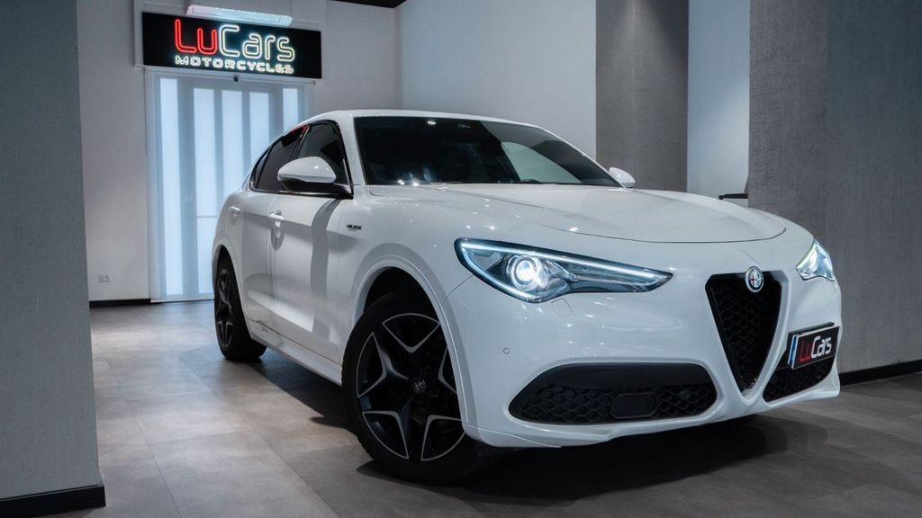 Alfa Romeo Stelvio 2021