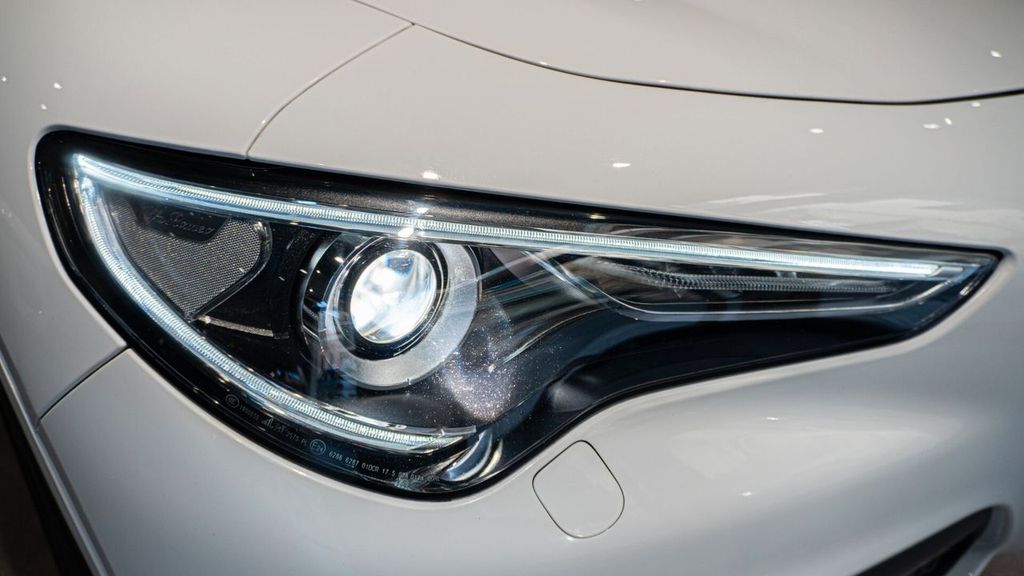 Alfa Romeo Stelvio 2021