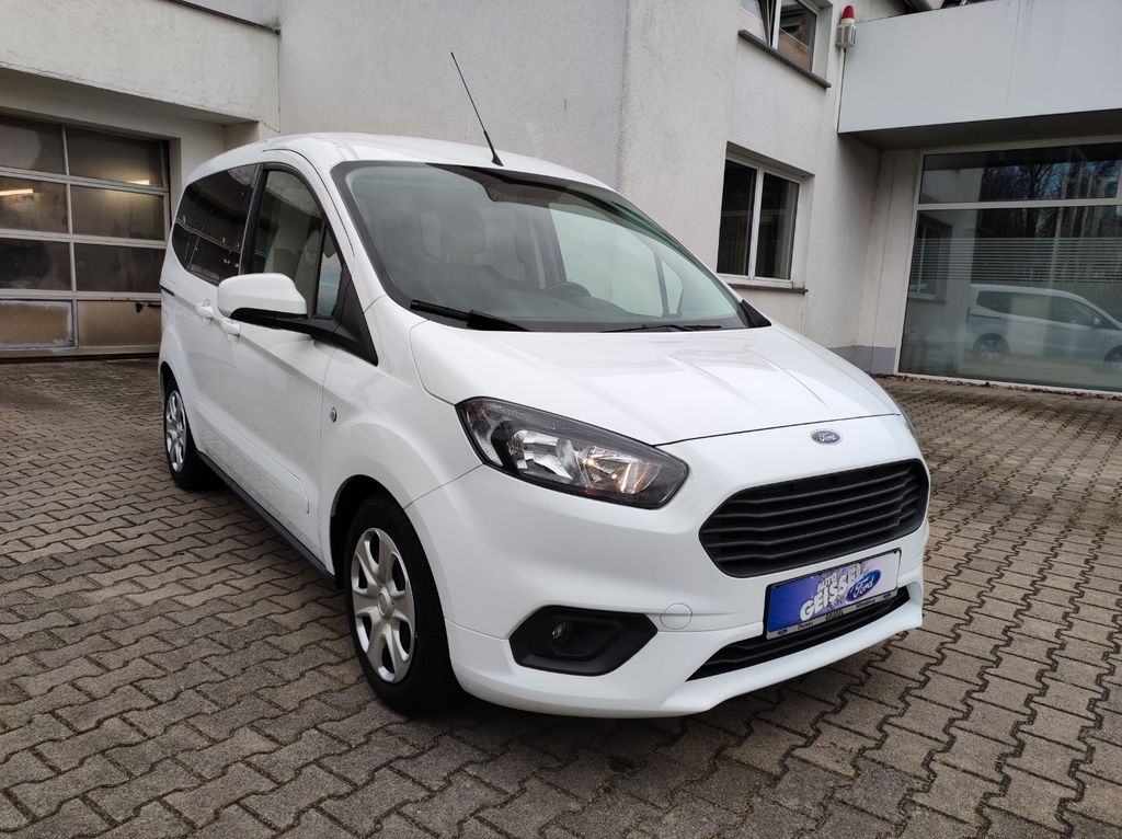 Ford Tourneo Courier 2021
