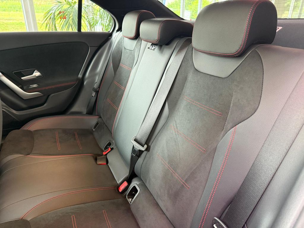 Mercedes-Benz A 220 2022