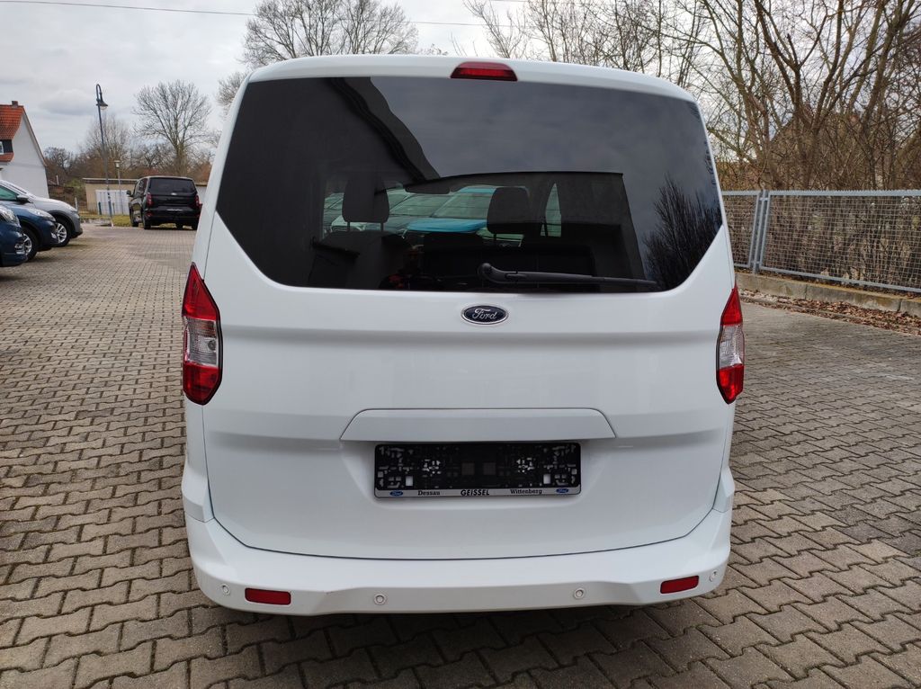Ford Tourneo Courier 2021