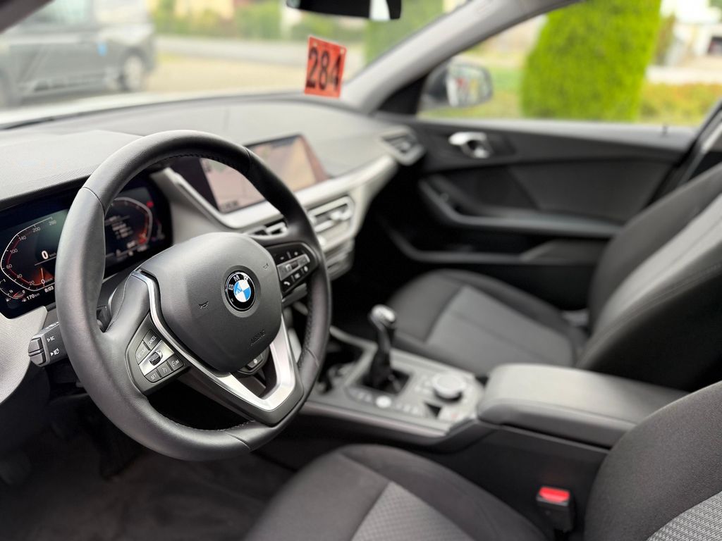 BMW 116 2024